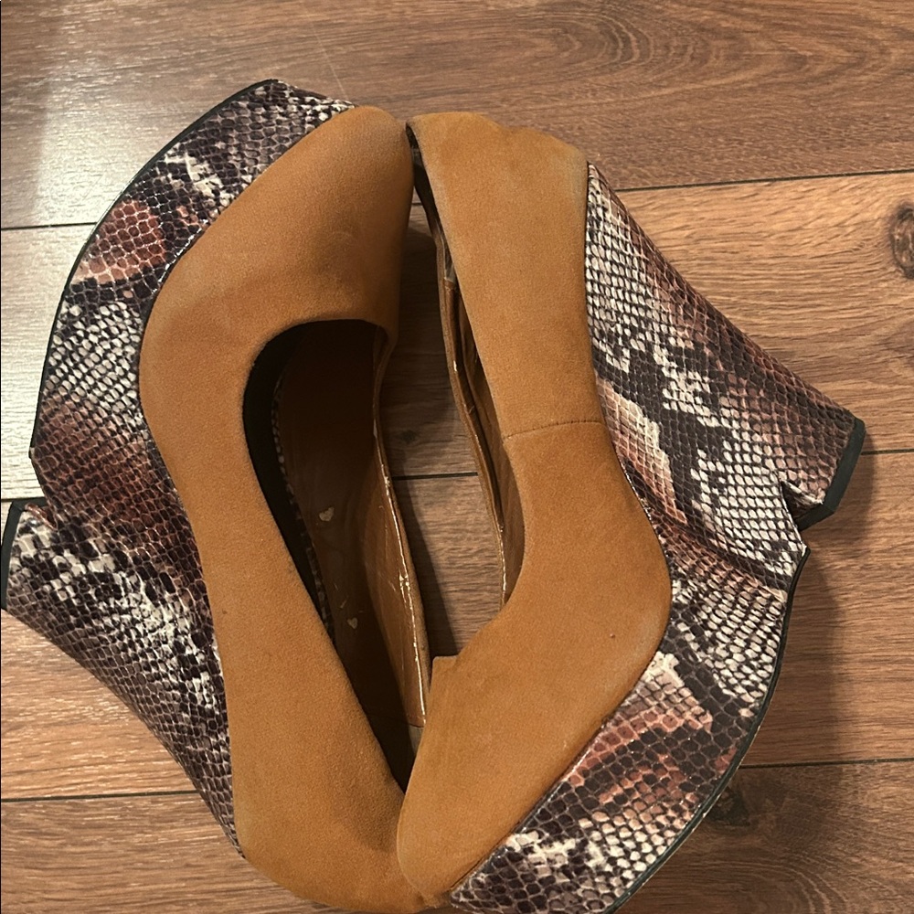 Brown Platform Heels - Picture 3 of 4
